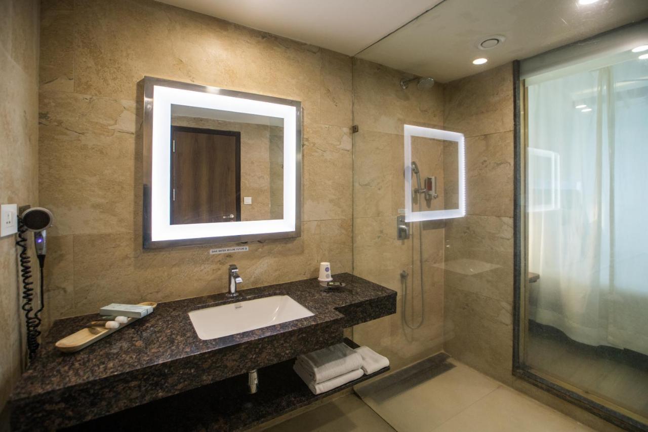 The Bheemli Resort Managed By Accorhotels Визакхапатнам Екстериор снимка